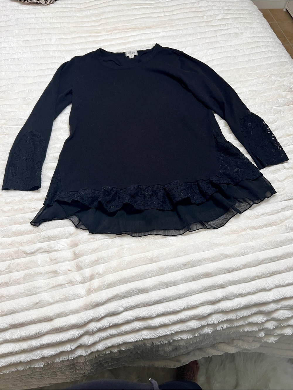 Style&Co. Women's Black Lace Trim Long Sleeve Top